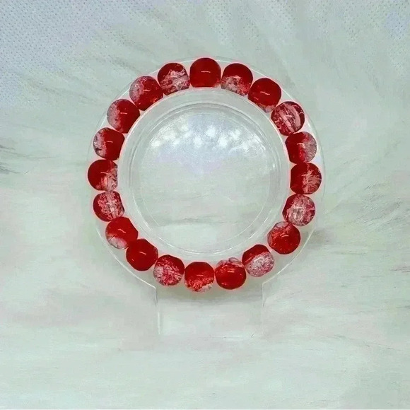 Gradient Red Apple 9mm Beaded Bracelet - Picture 3 of 6